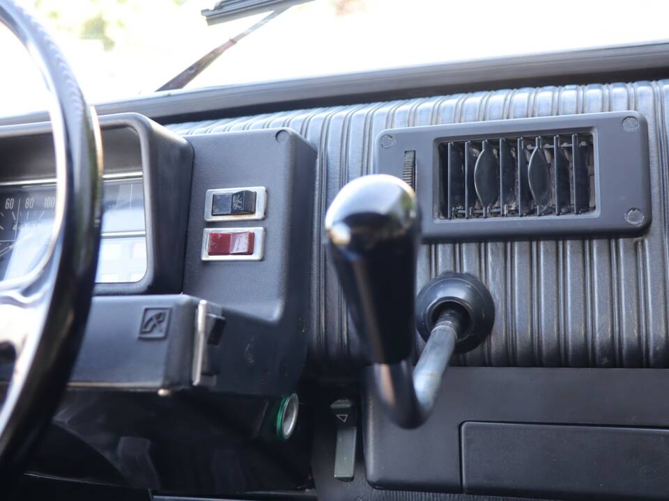 Immagine 39/50 di Renault R 5 L (1973)