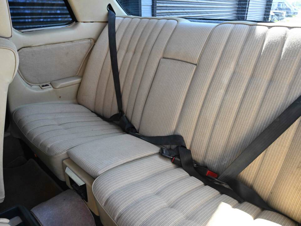 Bild 27/50 von Mercedes-Benz 280 CE (1983)