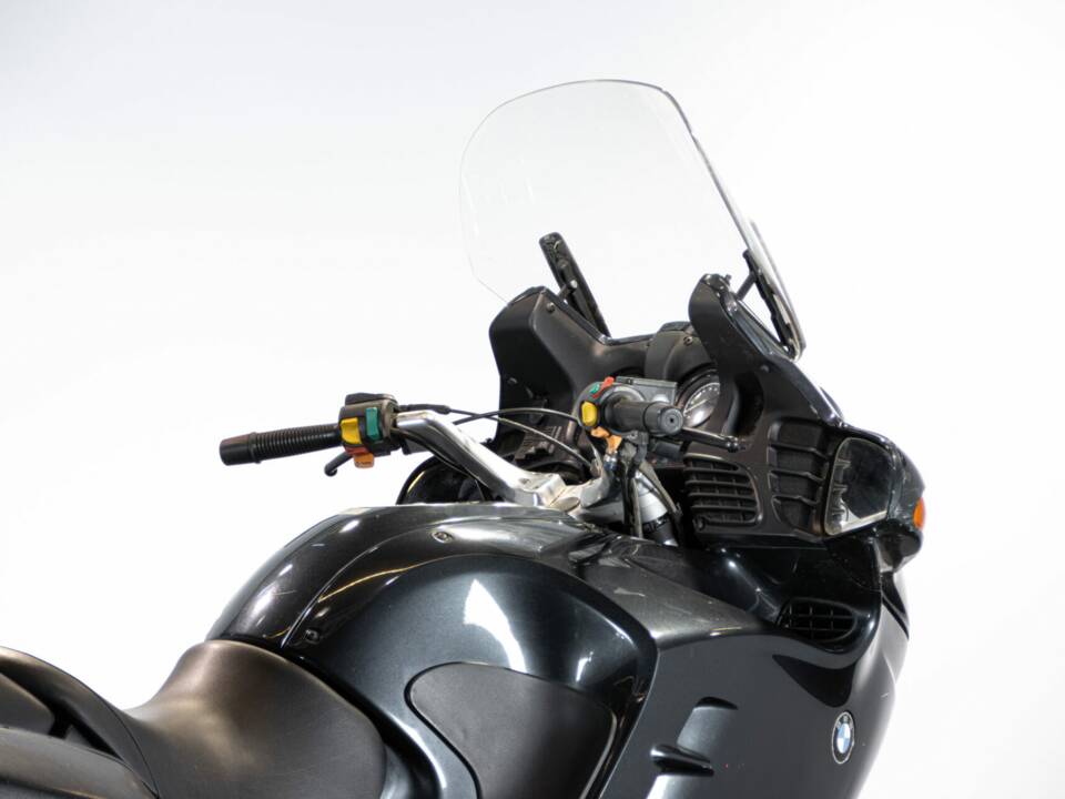 Image 27/50 de BMW R 1100 RT (1998)
