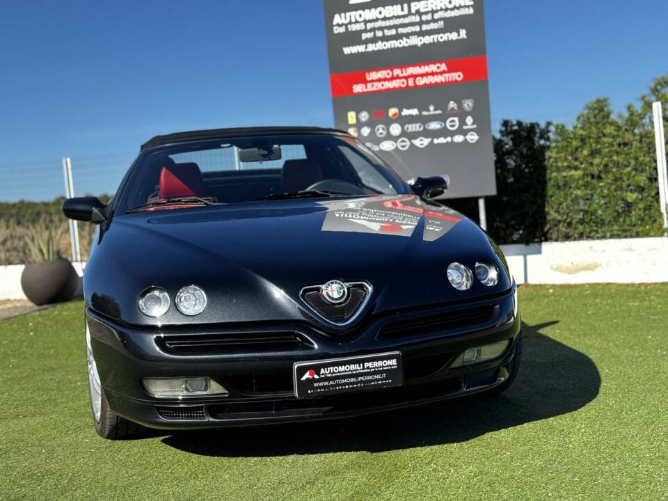 Bild 3/44 von Alfa Romeo Spider 3.0 V6 24V (2001)