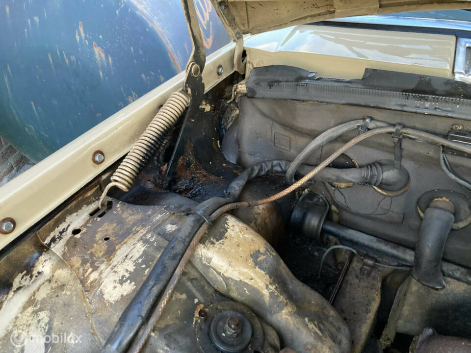 Image 30/31 of Mercedes-Benz 280 S (1975)