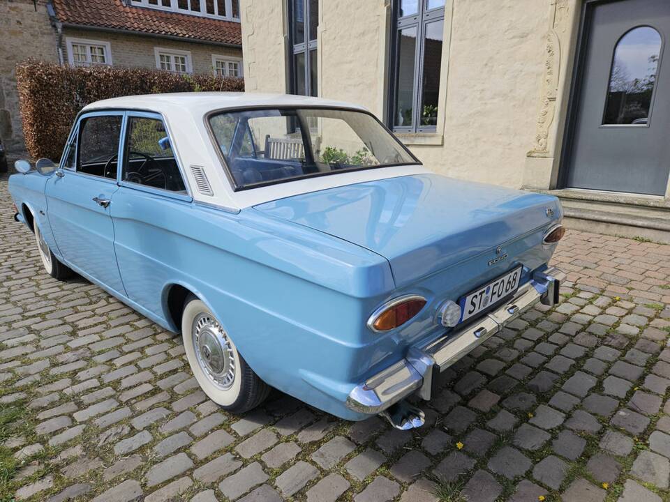 Bild 4/8 von Ford Taunus 12m  1300 (1968)