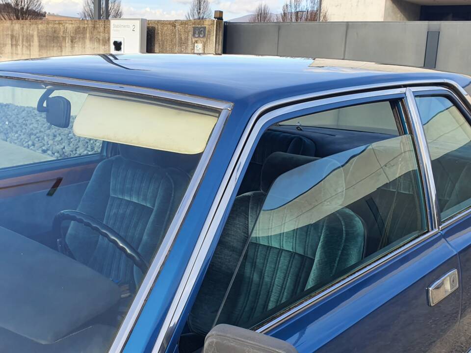 Bild 18/43 von FIAT 130 / 3200 (1975)