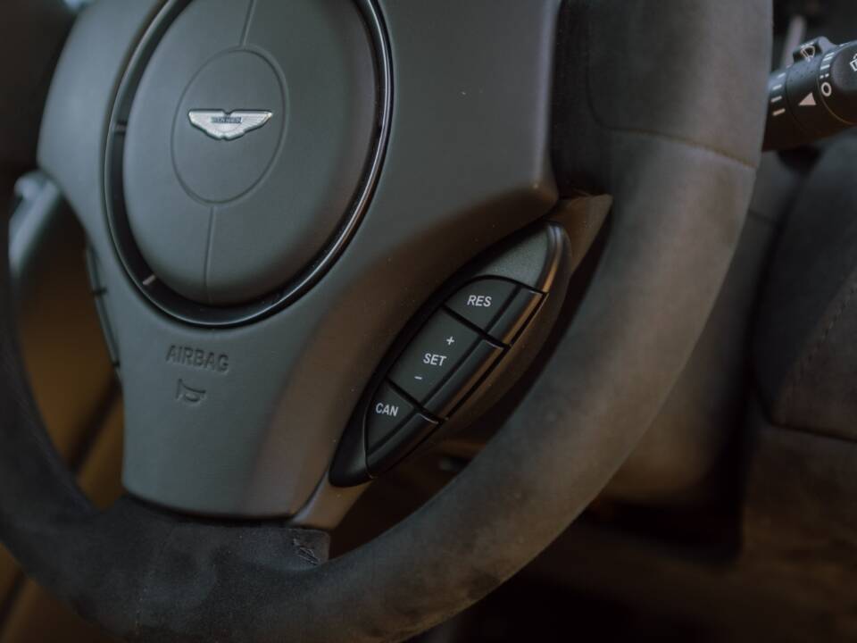 Bild 38/79 von Aston Martin V12 Vantage AMR (2018)