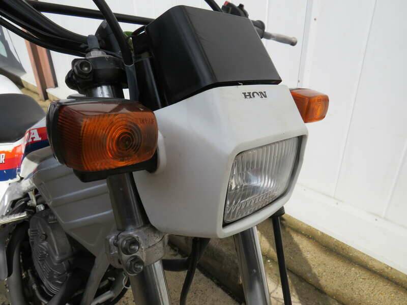 Image 6/33 of Honda TLR 250 (1986)