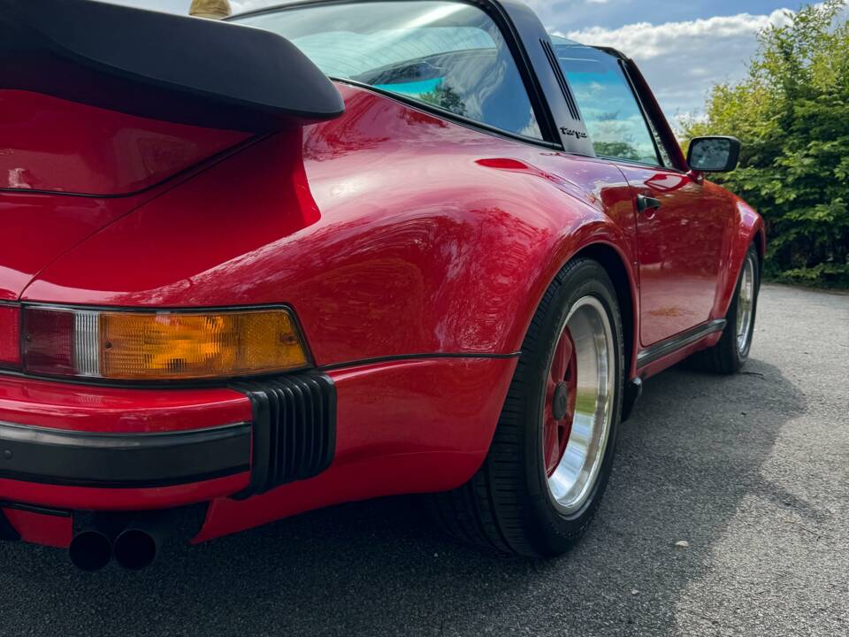 Bild 12/23 von Porsche 911 Carrera 3.2 (WTL) (1987)