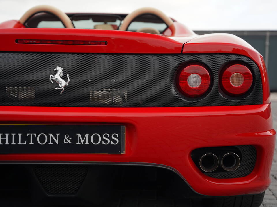 Image 44/50 of Ferrari 360 Spider (2004)