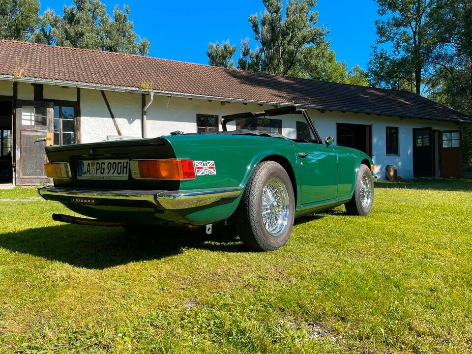 Image 10/20 of Triumph TR 6 (1976)