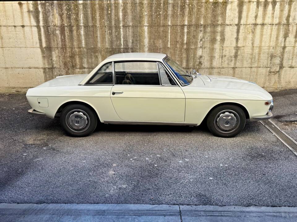Image 7/23 de Lancia Fulvia Rallye 1.3 S (1970)