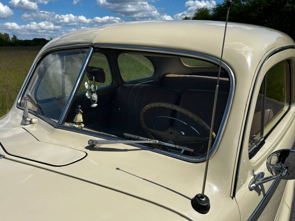 Bild 26/78 von Plymouth Special Deluxe (1948)