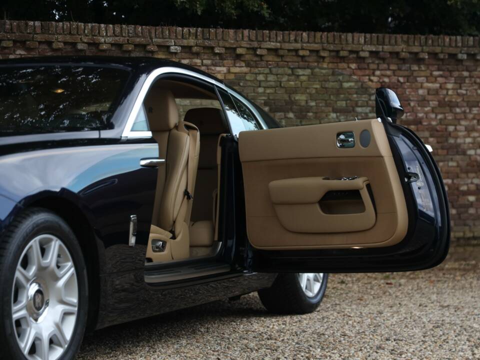 Bild 12/50 von Rolls-Royce Wraith (2014)