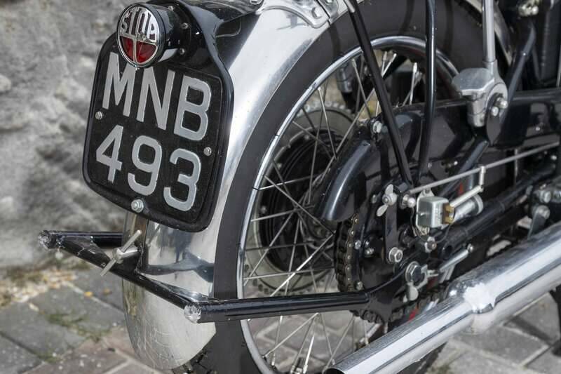 Bild 38/43 von Vincent Black Shadow C (1951)