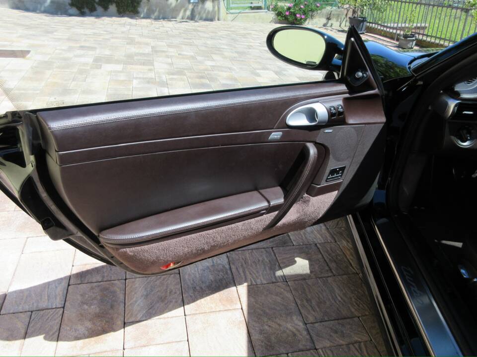 Bild 8/26 von Porsche 911 Turbo (2007)