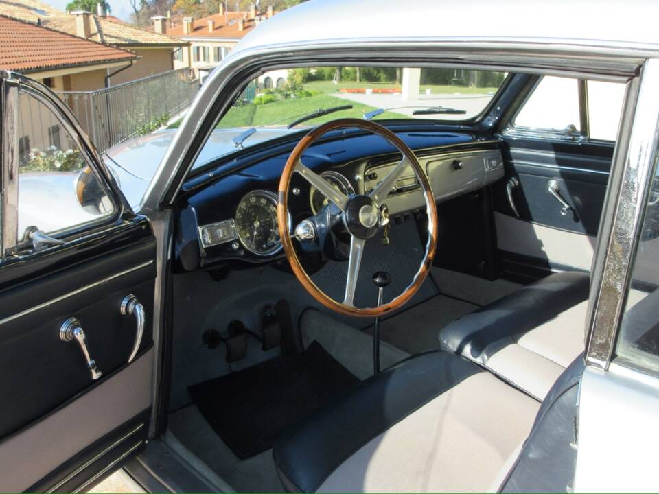 Image 25/50 of Lancia Aurelia B20 GT 2500 (1957)