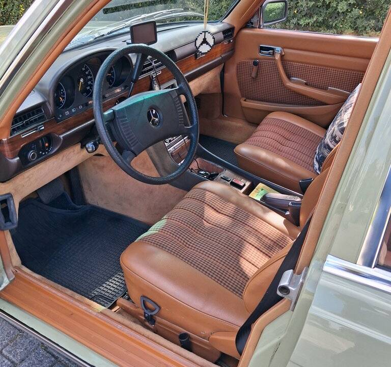 Bild 2/8 von Mercedes-Benz 280 S (1978)
