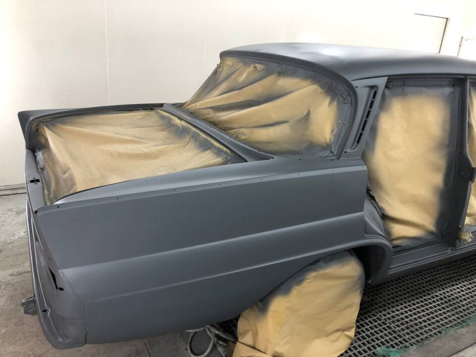 Image 59/64 of Mercedes-Benz 220 S b (1965)