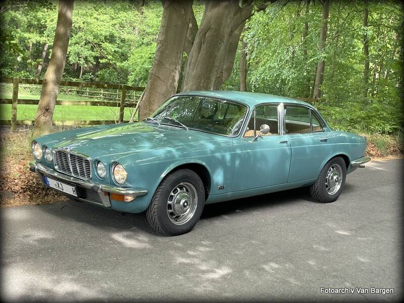 Bild 9/21 von Jaguar XJ 6 4.2 (1974)