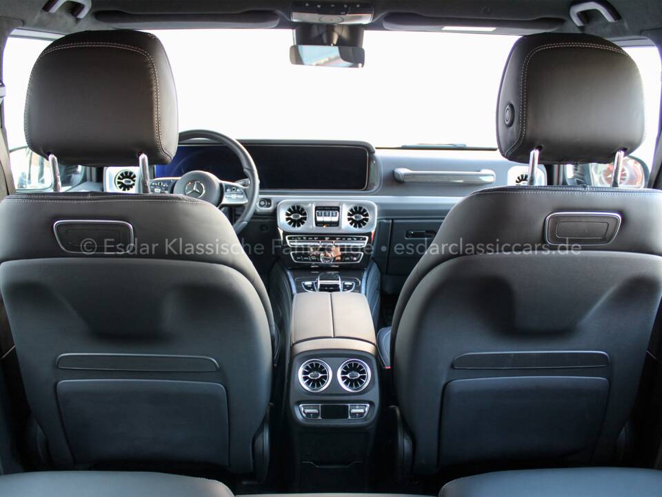 Image 22/32 of Mercedes-Benz G 500 (LWB) (2023)