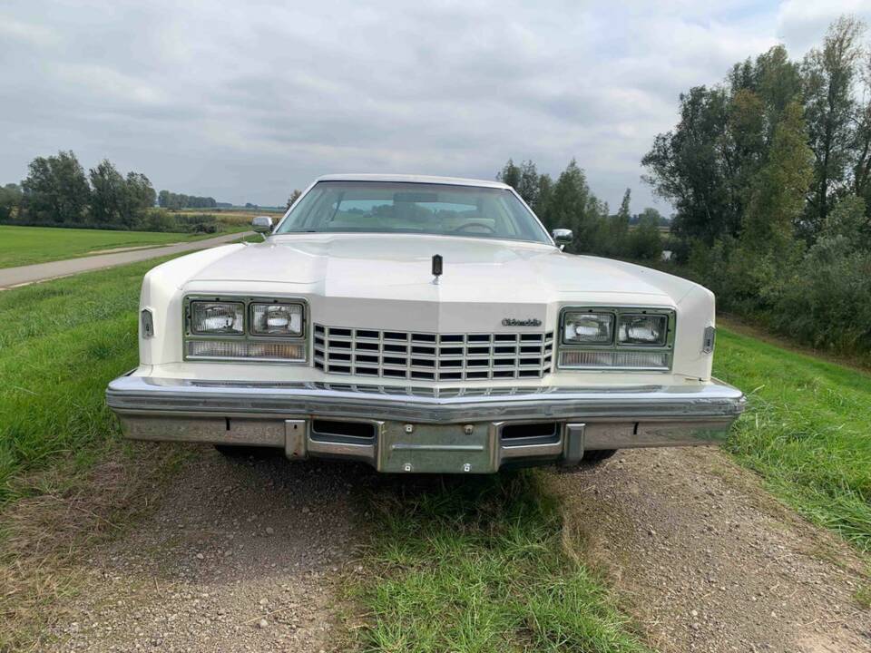 Bild 3/8 von Oldsmobile Toronado Brougham (1977)