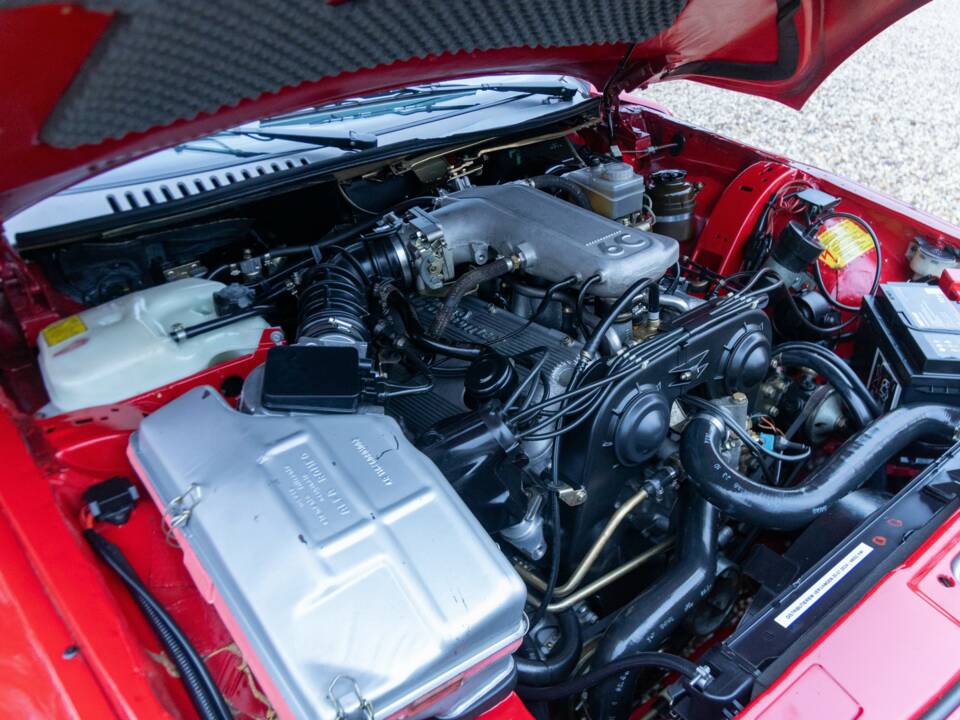 Image 35/50 of Alfa Romeo SZ (1991)