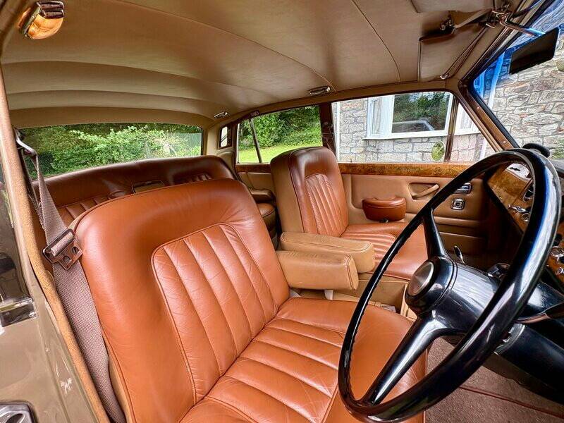 Afbeelding 41/56 van Bentley T 1 (1969)