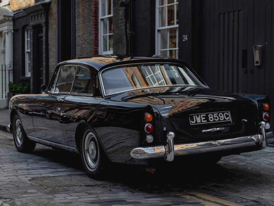 Image 2/39 of Bentley S 3 Continental (1965)
