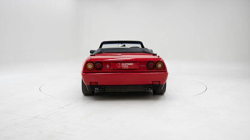 Immagine 7/15 di Ferrari Mondial T (1991)