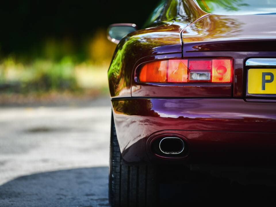 Obraz 27/50 pojazdu Aston Martin DB 7 (1997)