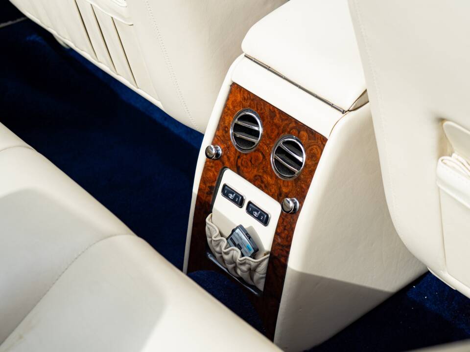 Bild 39/50 von Rolls-Royce Corniche V (2001)