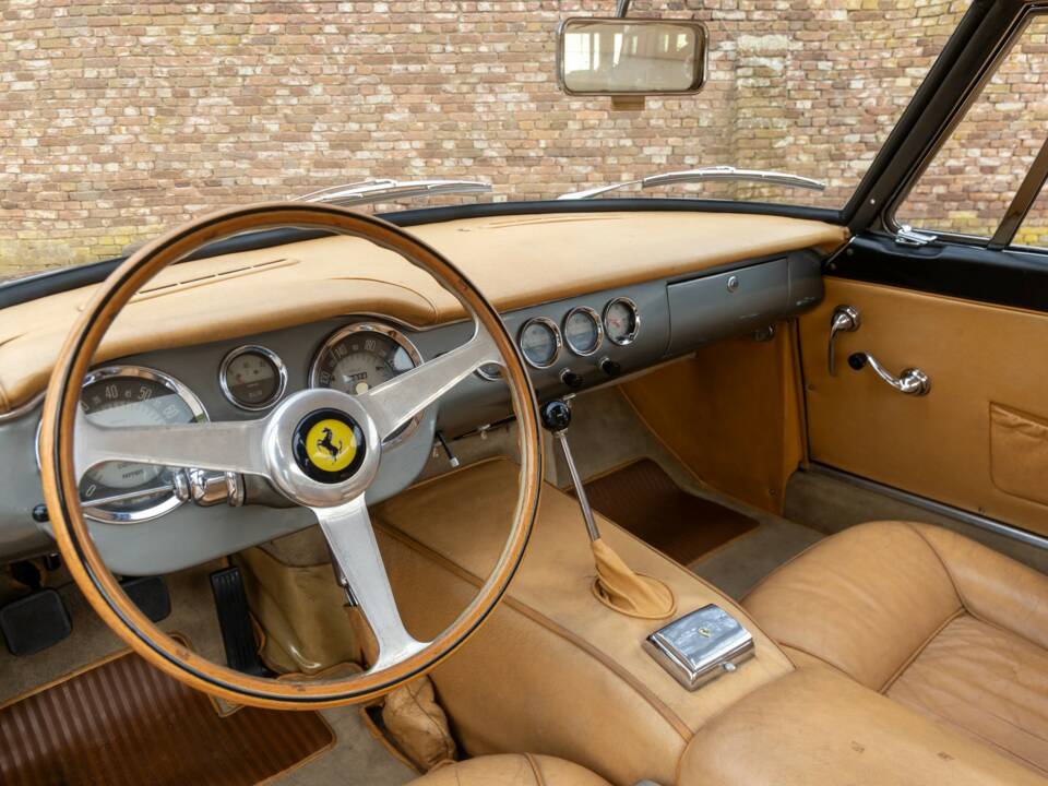Image 39/50 of Ferrari 250 GT SWB Berlinetta (1962)