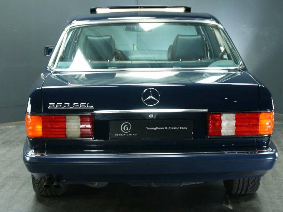 Bild 5/30 von Mercedes-Benz 560 SEL (1990)