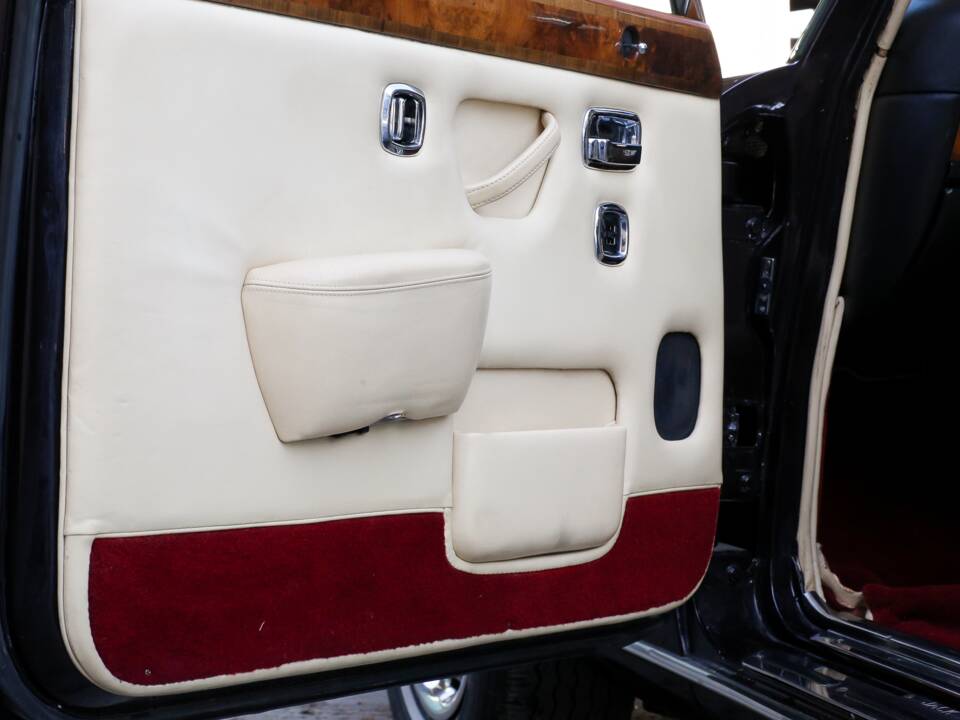 Immagine 138/196 di Bentley T 2 (1978)