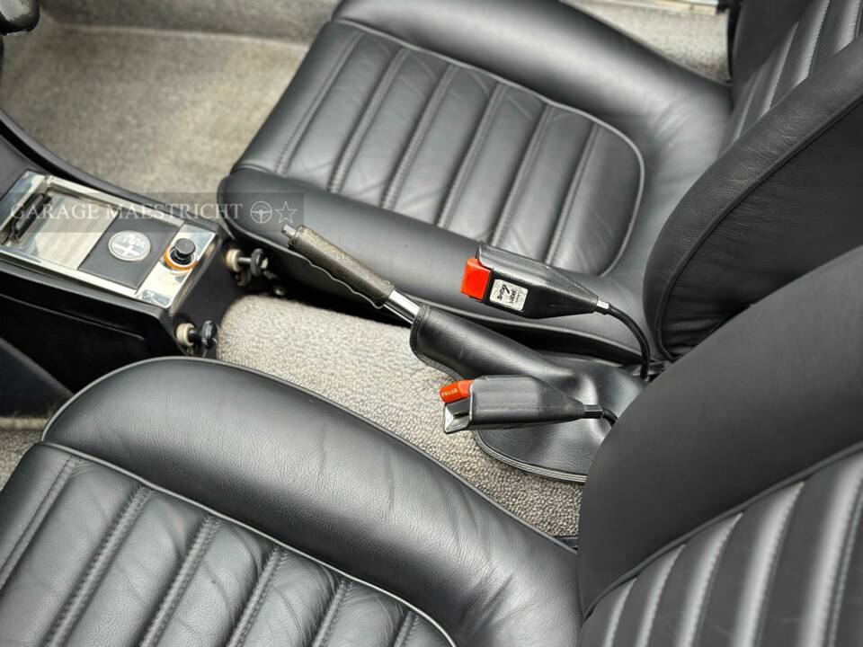 Image 28/95 of Alfa Romeo 2000 Spider Veloce (1980)
