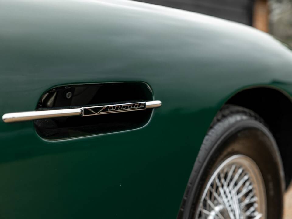 Afbeelding 18/50 van Aston Martin DB 6 (1967)