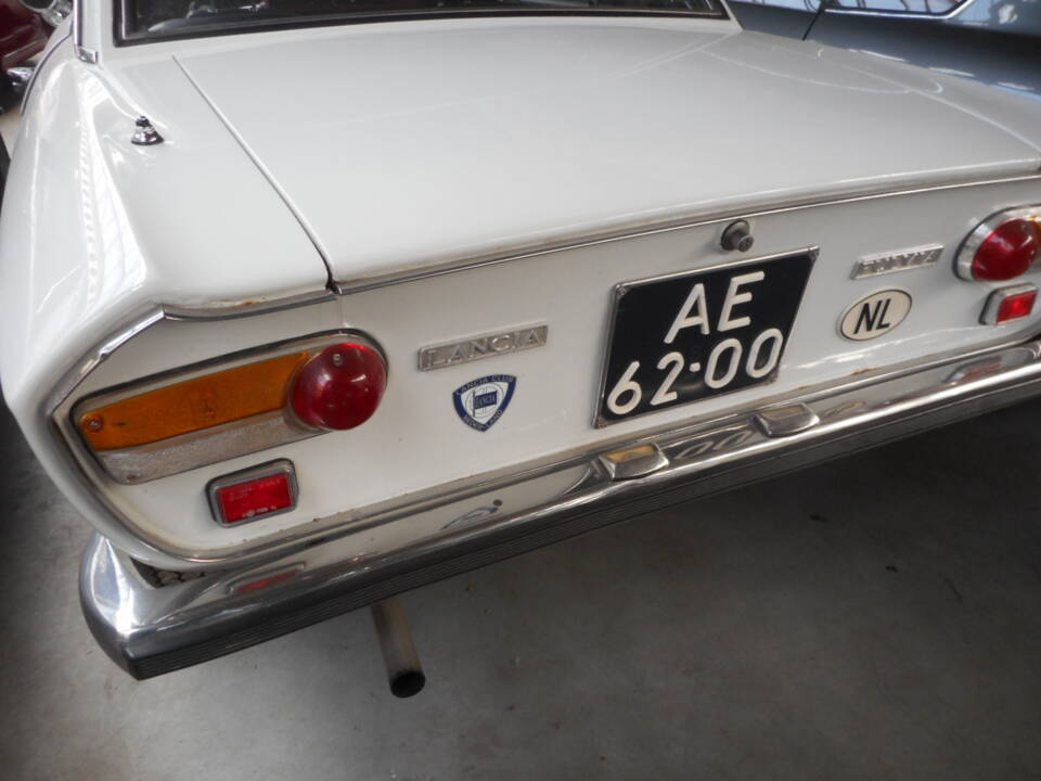 Image 36/50 de Lancia Fulvia Sport 1.3 (1971)