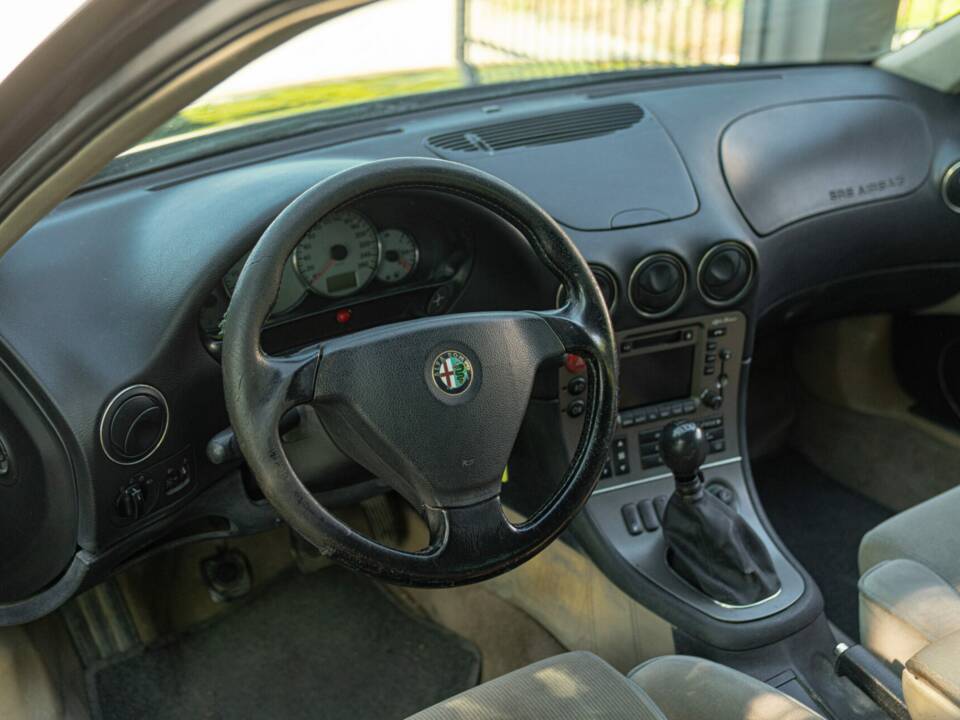 Image 27/47 of Alfa Romeo 166 2.5i V6 24V (2000)