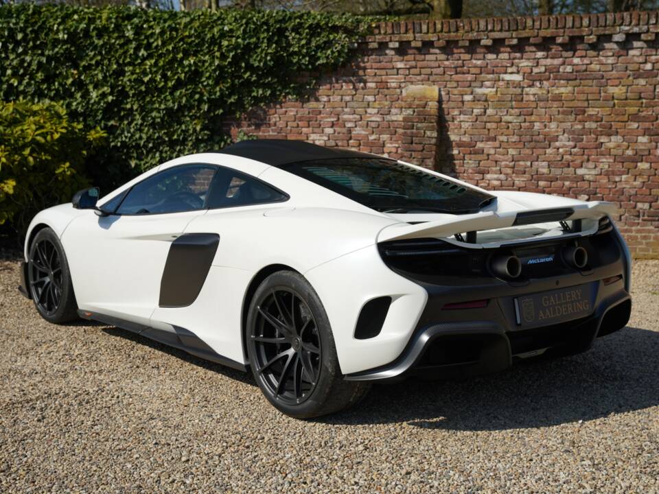 Afbeelding 2/50 van McLaren 675LT (2016)