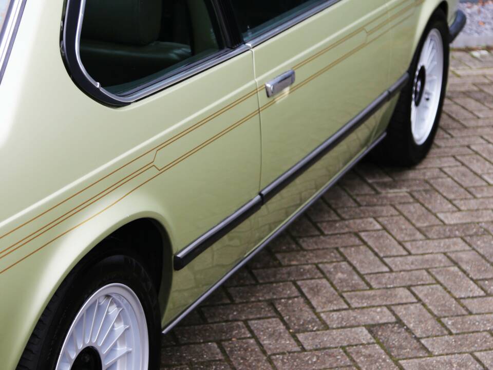 Bild 21/32 von BMW 633 CSi (1978)