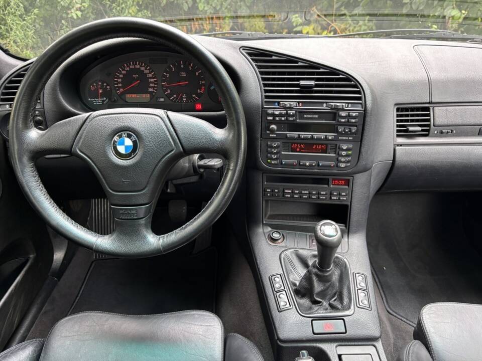 Image 16/35 de BMW M3 (1996)