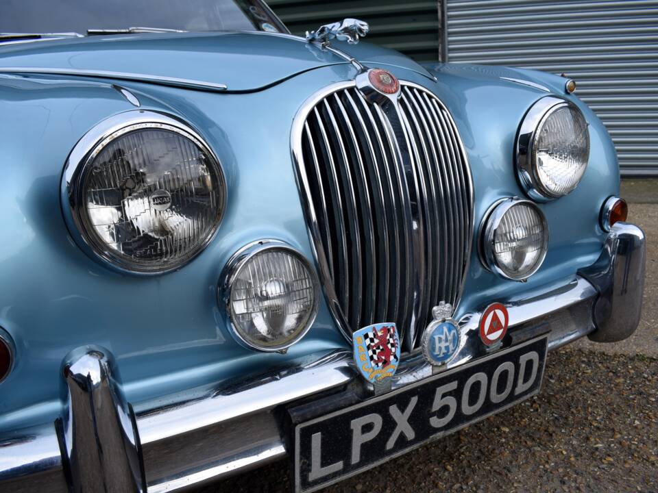 Immagine 10/21 di Jaguar Mk II 3.4 (1966)
