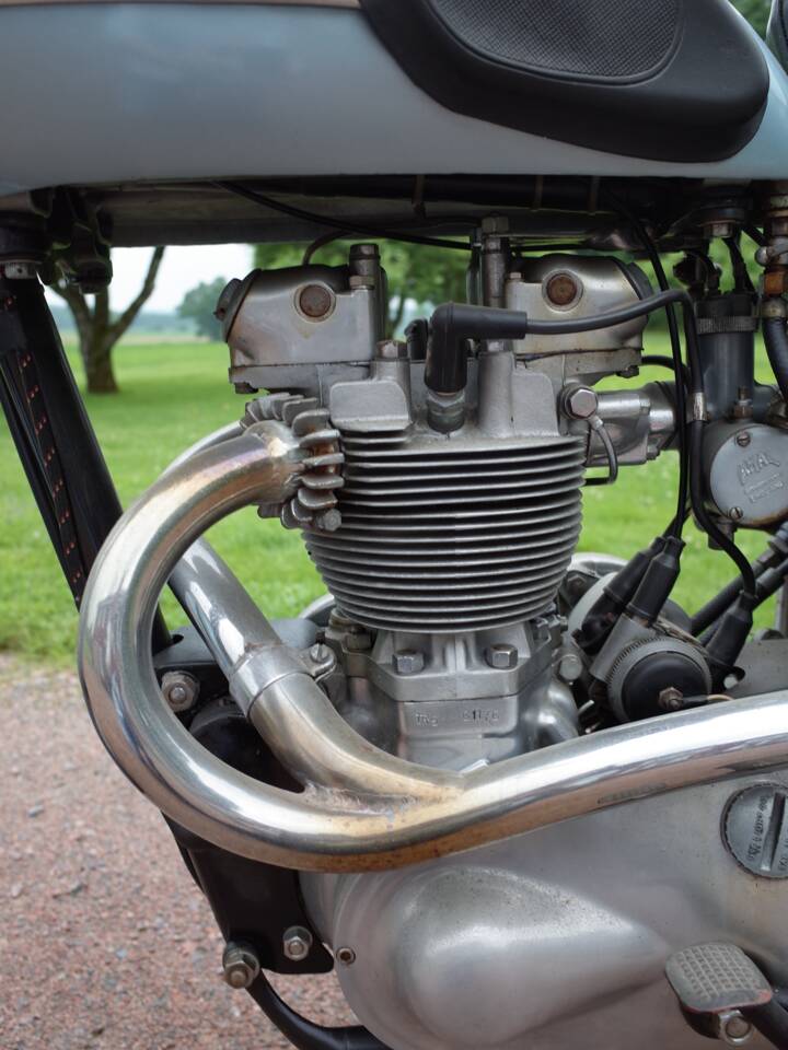 Imagen 19/25 de Triumph TR 5 Trophy (1955)
