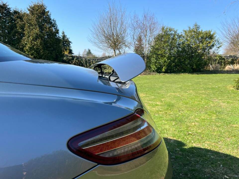 Mercedes-Benz SLS AMG  Coupé Flügeltürer alubeam silver (MB 047) 2010