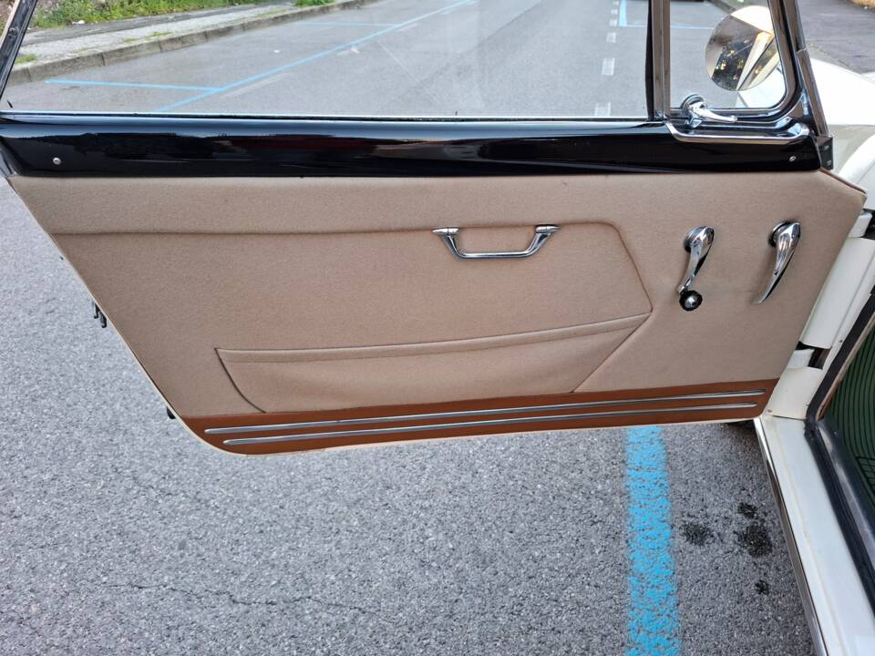 Image 29/63 of FIAT 1200 Granluce (1958)