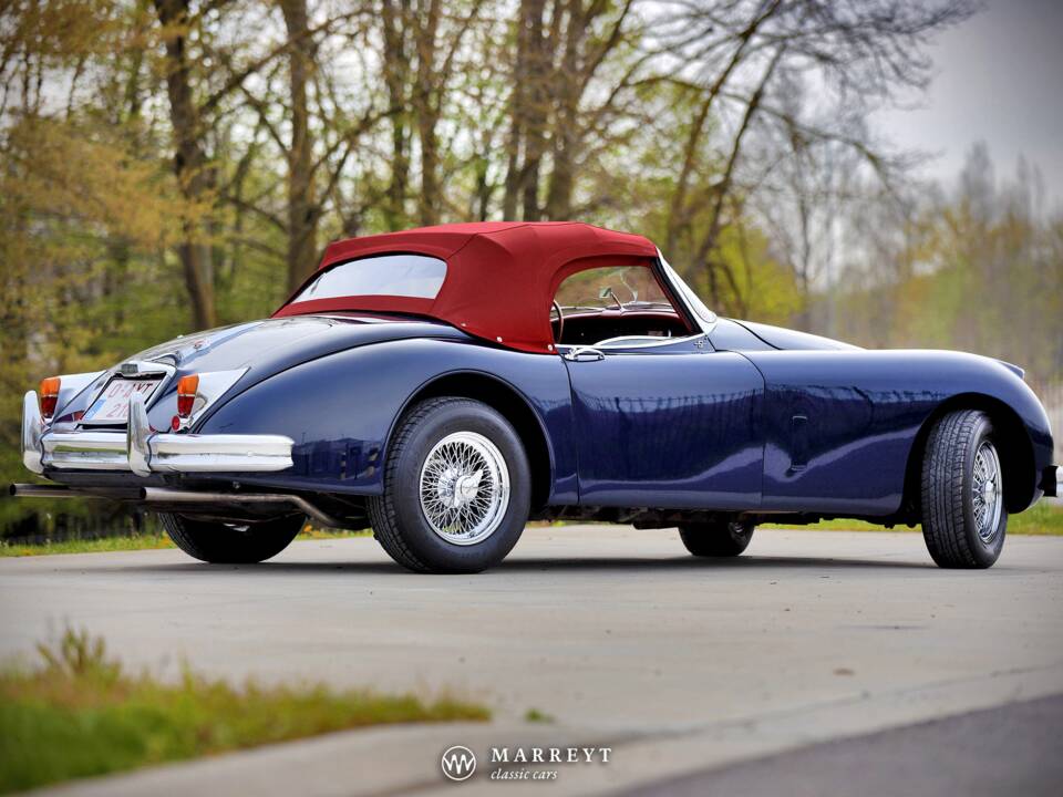 Image 52/78 of Jaguar XK 150 3.4 S OTS (1958)