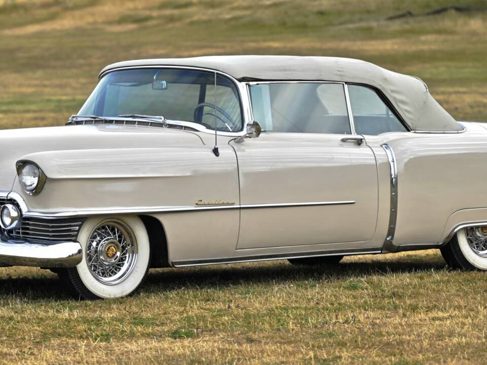 Bild 22/50 von Cadillac 62 Convertible (1954)