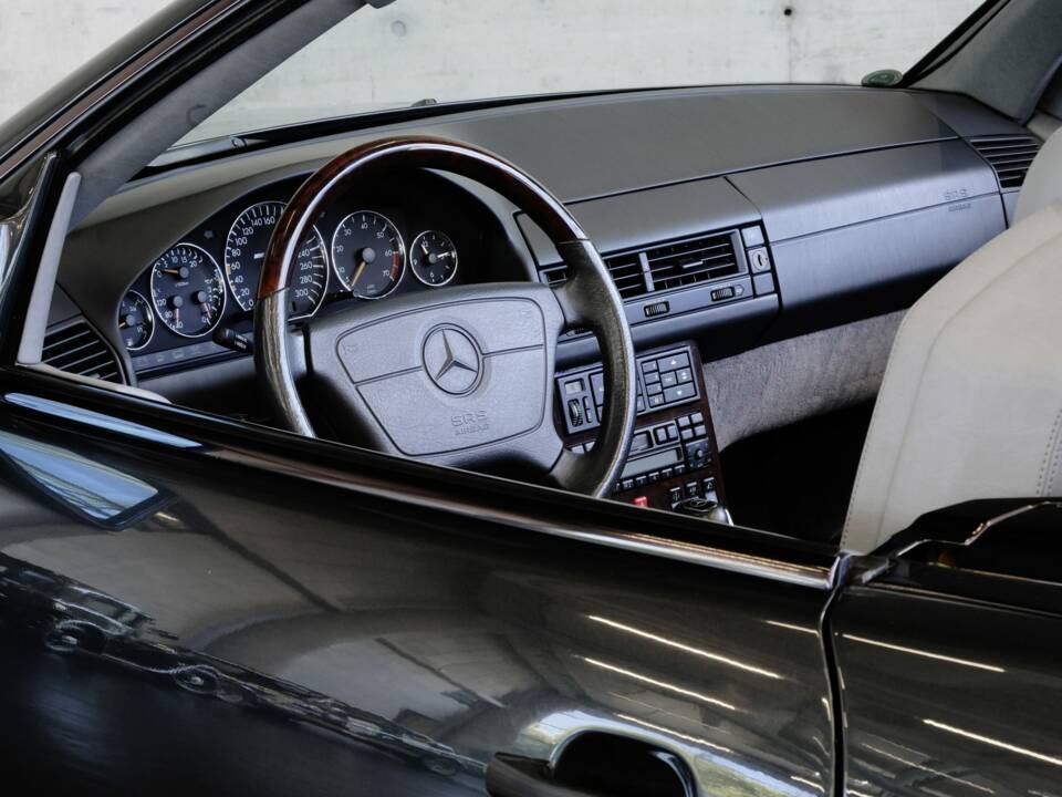 Bild 15/50 von Mercedes-Benz SL 60 AMG (1994)