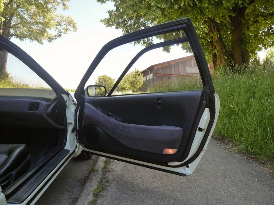 Image 30/50 de Subaru SVX 4WD (1900)