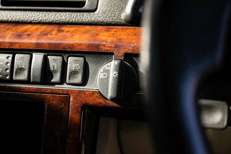 Image 27/49 of Land Rover Range Rover 4.6 HSE (1999)