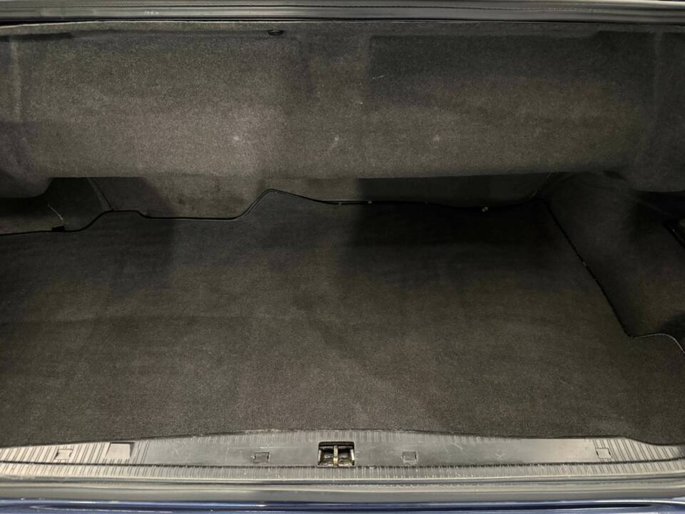 Bild 17/21 von Mercedes-Benz 300 CE-24 (1993)