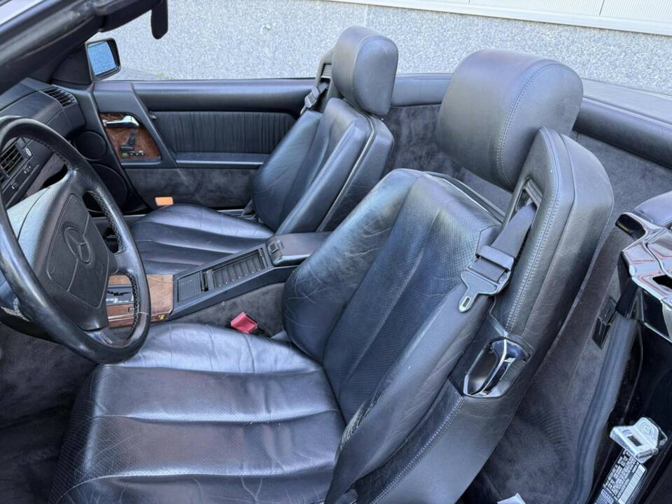 Image 19/46 of Mercedes-Benz SL 320 (1995)